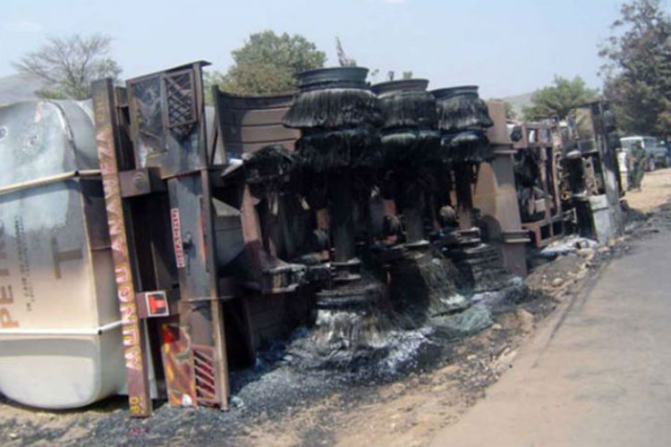 Congo: 50 muertos en incendio de camión cisterna