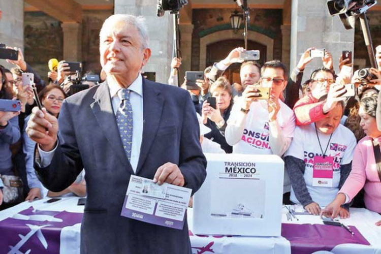 ‘La consulta va muy bien e irá mejor’: López Obrador