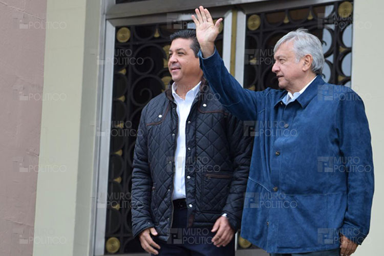Se reúne AMLO en Palacio de Gobierno con Cabeza de Vaca
