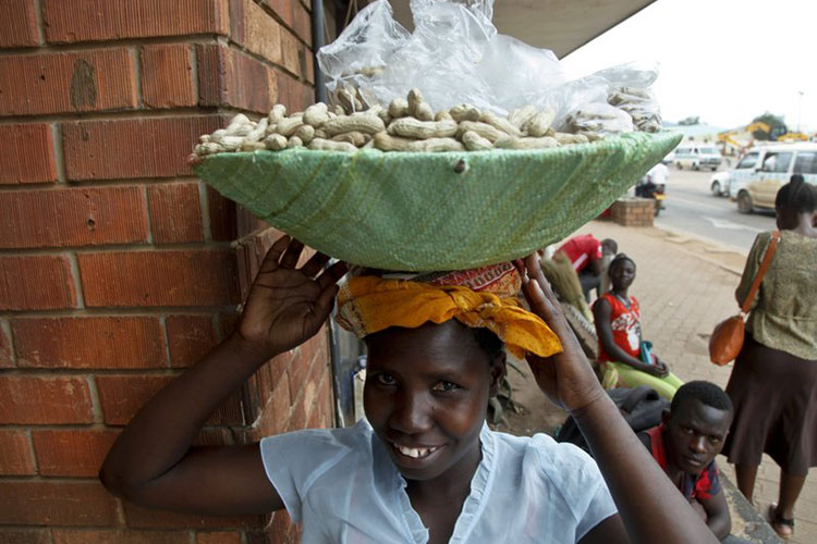 Poligamia persiste en África para desaliento de activistas