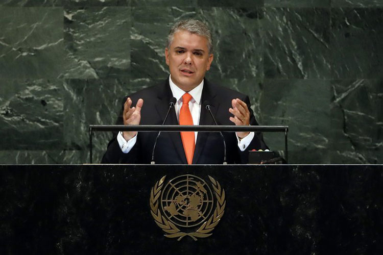 Colombia prohíbe portación de pequeñas cantidades de droga