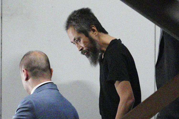 Periodista japonés regresa a casa tras secuestro en Siria