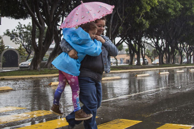 Pronostican tormentas de fuertes a torrenciales en 25 estados