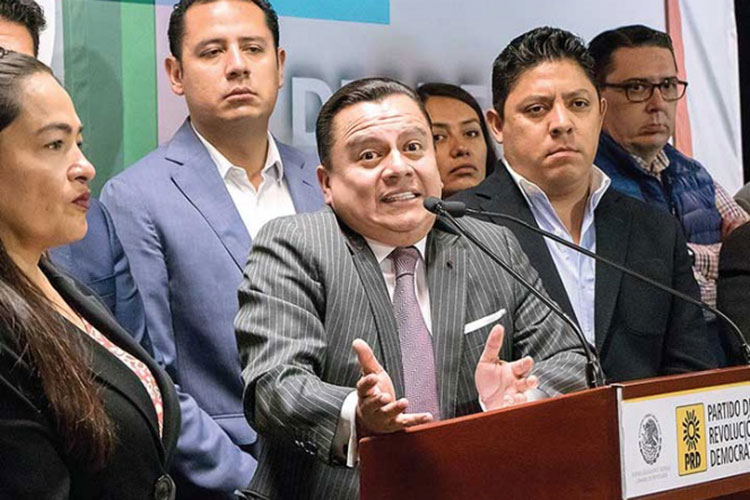 Alista el PRD recorte a plazas de confianza