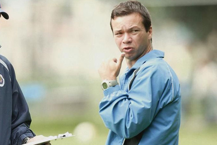 Varela, elegido para fichar