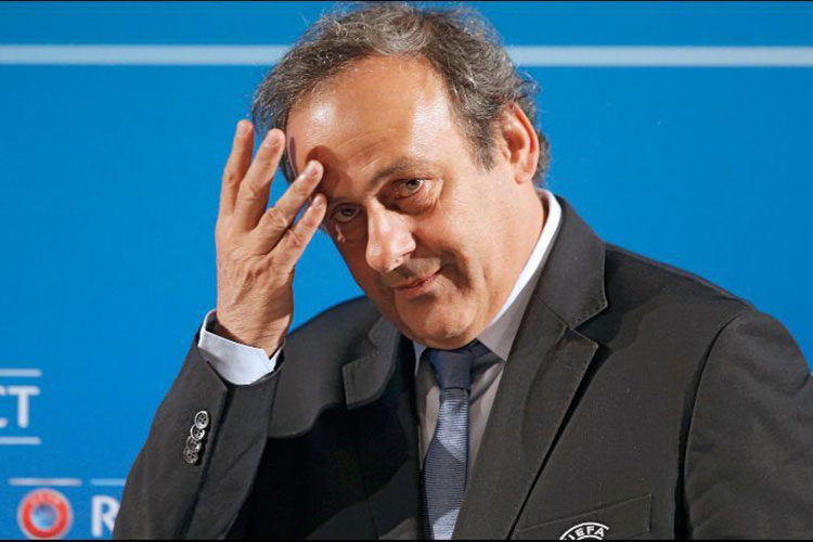 Michel Platini quiere que se investigue su caída en la FIFA