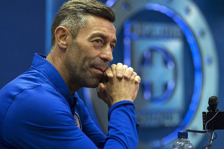 Caixinha celebra llegada del VAR