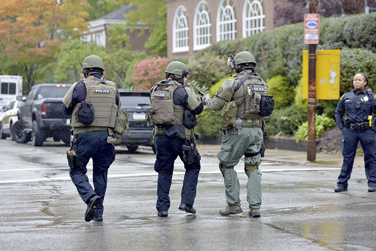 Varios heridos por disparos en sinagoga en Pittsburgh