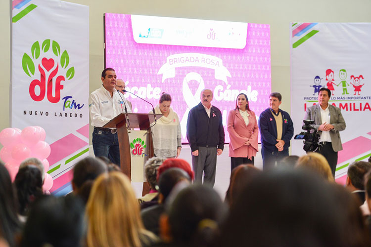 Reitera Alcalde compromiso con mujeres en lucha contra el cáncer
