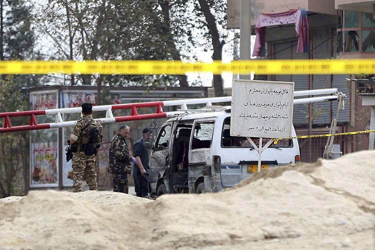 Afganistán: se estrella un helicóptero, hay 25 fallecidos