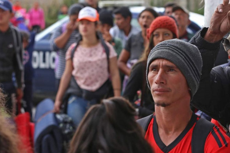 Arriba grupo de caravana migrante a Monterrey