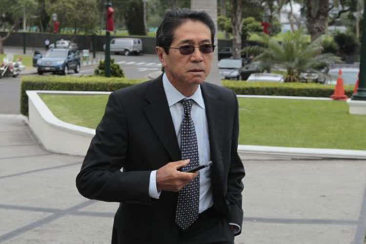 Ordenan captura internacional para exministro de Fujimori