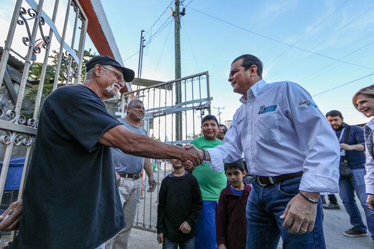 Resuelve Rivas peticiones de vecinos de la Solidaridad