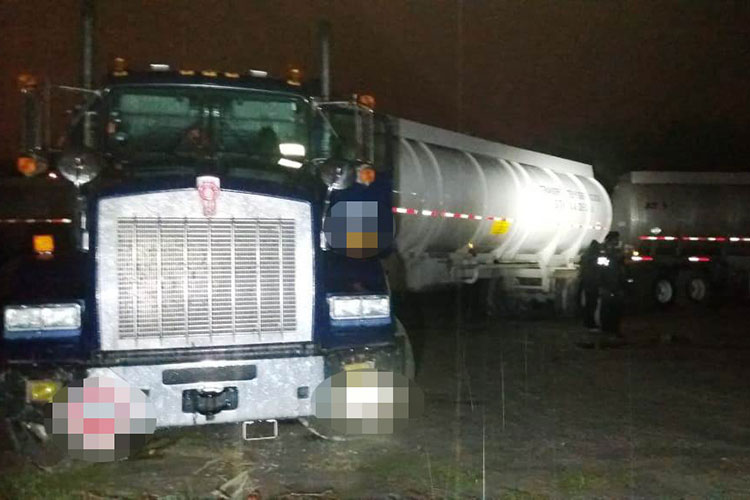 Aseguran 9 pipas y tractocamiones cargados con gasolina