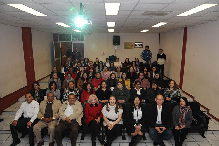 Capacitan a Abogados en materia de mediación