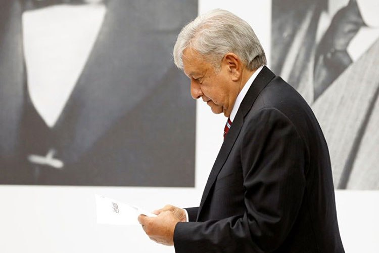 PAN y PRI amagan con ir a la Corte por plan de AMLO