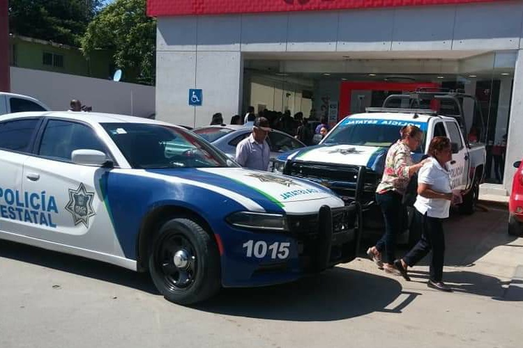 Asaltan a mujer antes de entrar a Banorte en Altamira