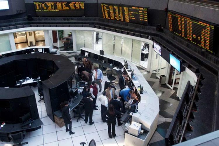 Abre BMV con ganancia; se mantiene atento a comicios en EU