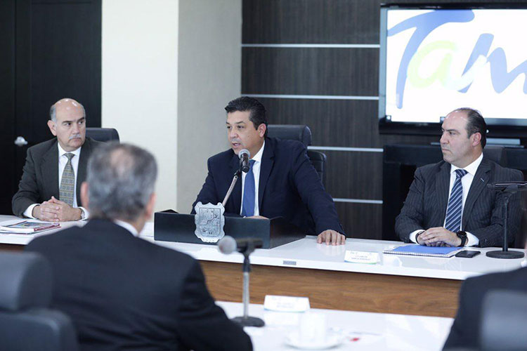 Se reúne Gobernador con funcionarios de Nafin