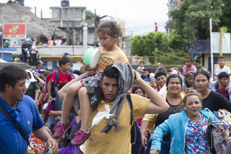 Segunda caravana migrante se dirige a Puebla