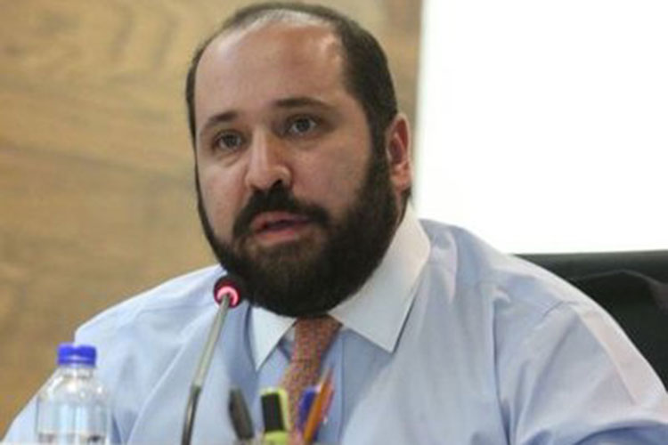 No fue sólo infarto; comisionado del Inai cayó de un 5° piso