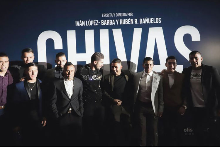 Chivas entre negociaciones y salas de cine