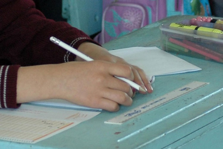 Seis de cada 10 niños que terminan primaria no saben sumar, restar o multiplicar: INEE