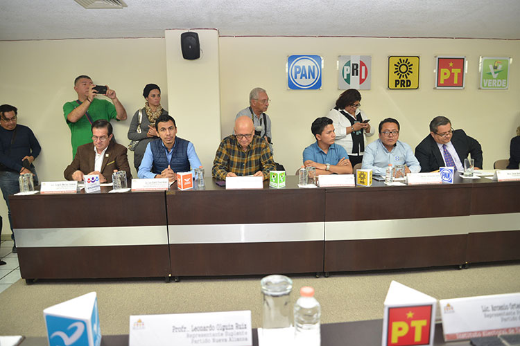 Morena y AMLO se están desgastando: Etienne