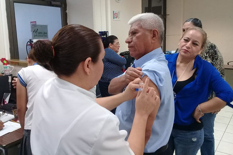 Aplicará ISSSTE 83 mil 500 vacunas contra la influenza