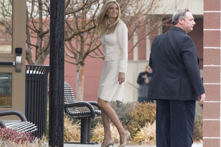 Ivanka Trump defiende uso de cuenta de email privada