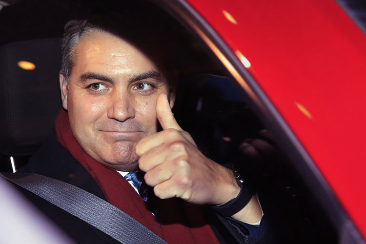 Juez pide a Casa Blanca devolver credencial a periodista CNN