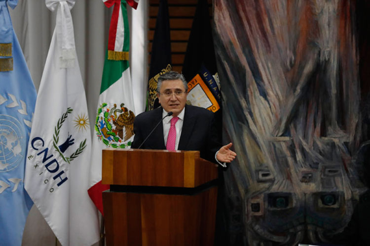 Admite SCJN recurso contra tope salarial a funcionarios