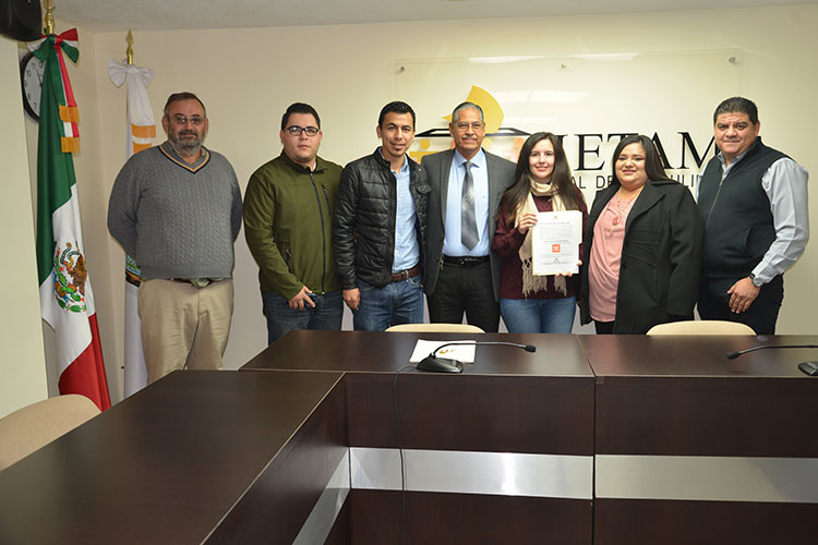 MC recibe constancia ante el IETAM