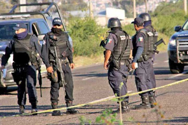 Sexenio inicia con déficit de 96 mil policías