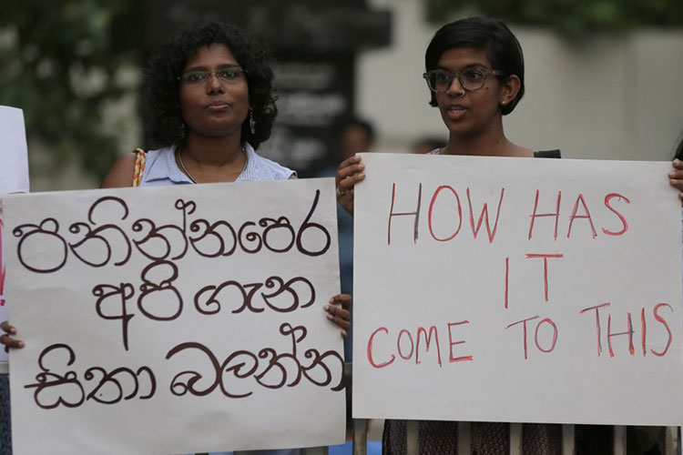 Pequeño partido de Sri Lanka apoya medida contra gobernante