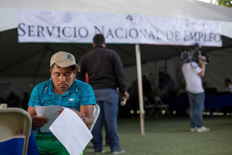 Obtienen empleo 686 migrantes en México