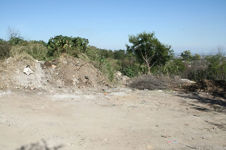 Limpia Ayuntamiento basureros clandestinos