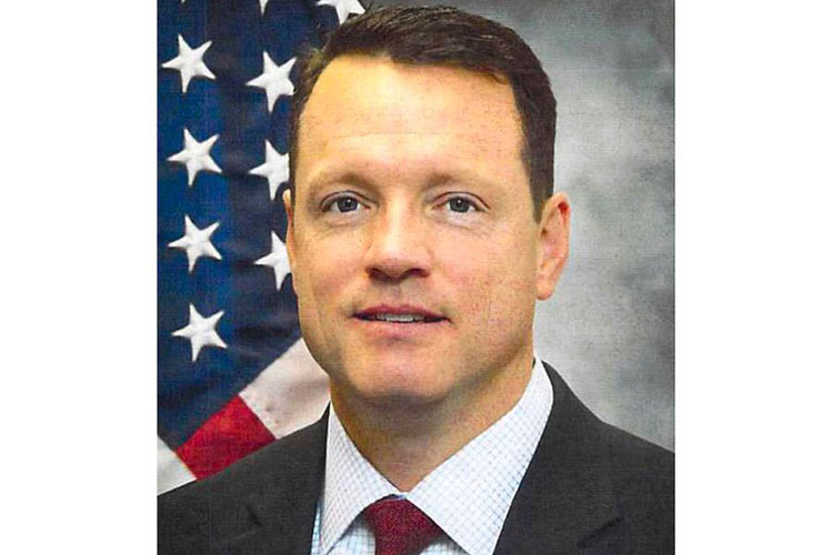 Absuelto ex jefe de DEA en Colombia en caso de prostitución