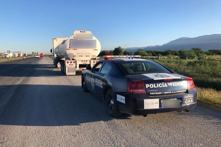 Recomiendan viajar de día en carreteras de Tamaulipas