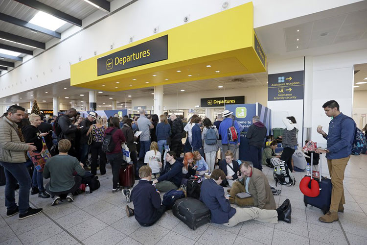 Londres: Cierran aeropuerto por drones sobrevolando pistas