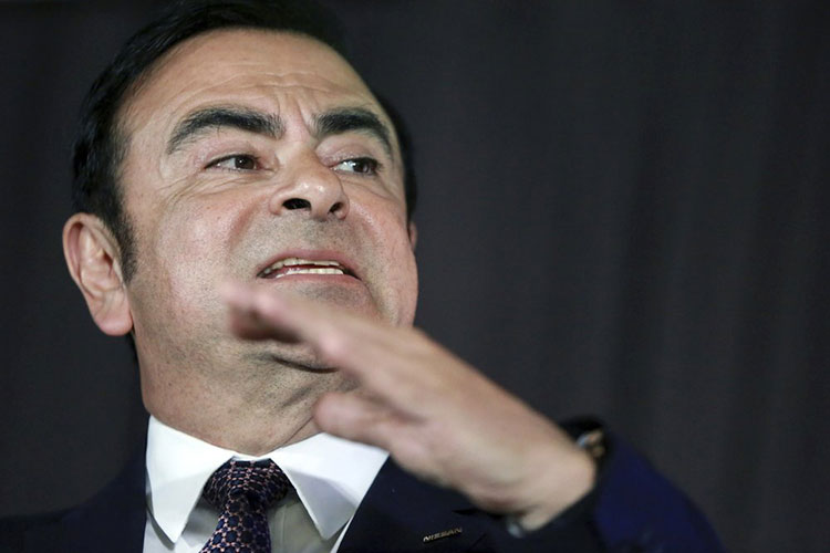 Corte amplía detención de expresidente Nissan a 20 diciembre