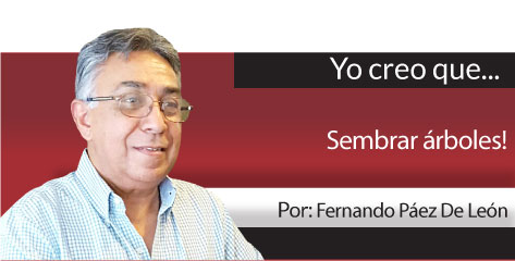 Una Tras Otra Alcalde dona sueldo a becas