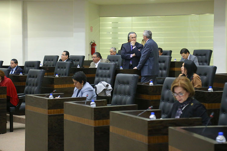 PES y NA sin prerrogativas