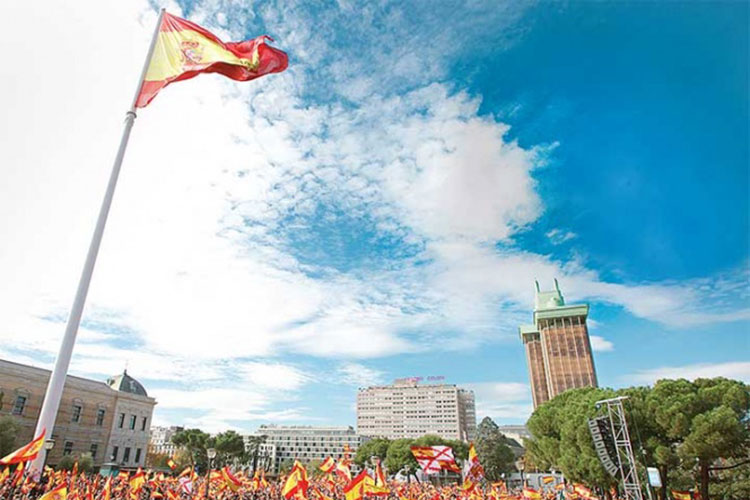 Ultraderecha se mete de lleno a España