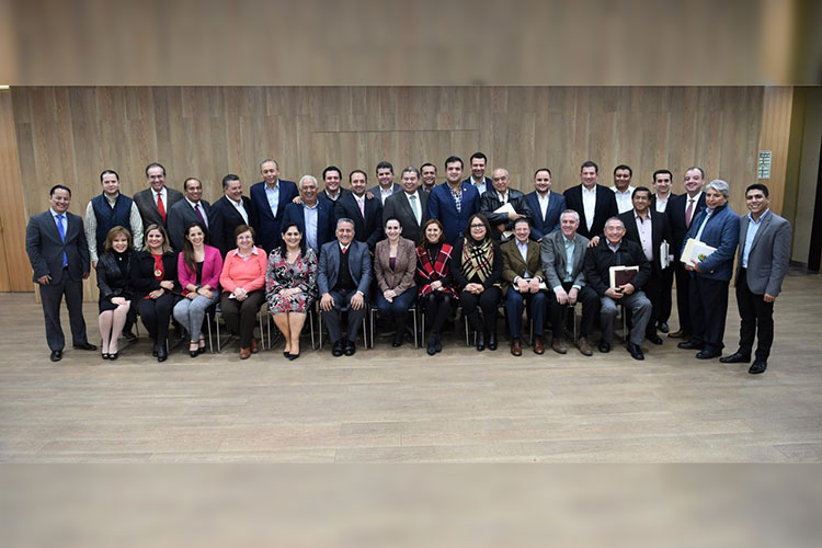 Se reúne CDE del PRI con integrantes del Comité Nacional