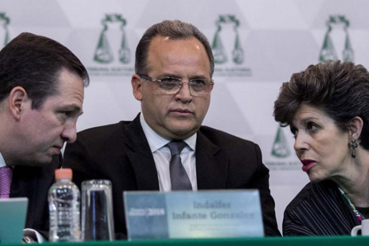 Pedirá Vargas a Otálora convocar a sesión pública del TEPJF