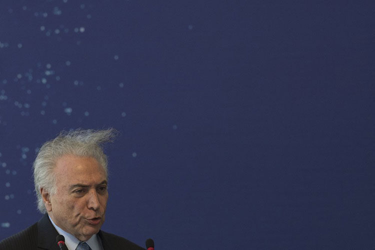 Brasil: Procuradora acusa a presidente de corrupción