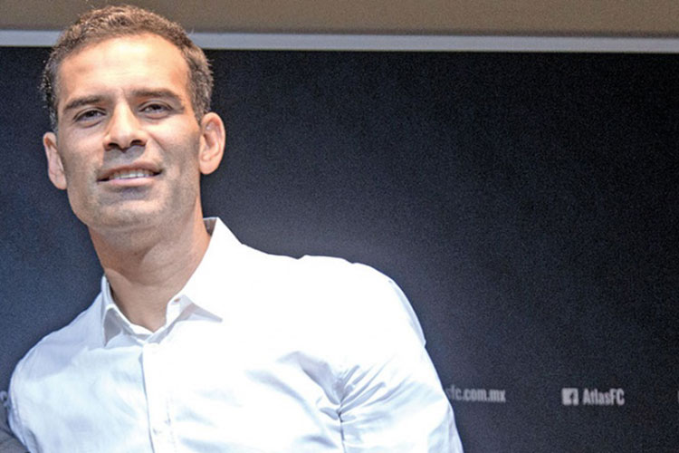 Rafa Márquez arropa al ‘Tata’ Martino