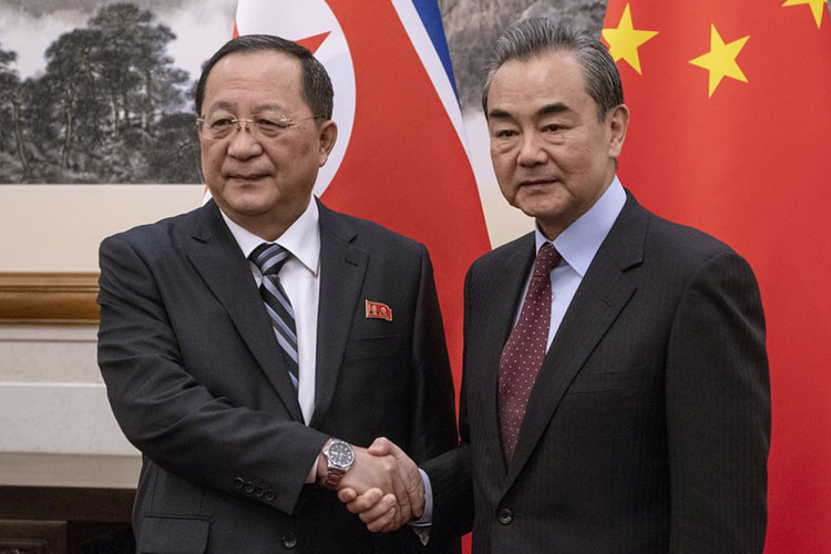 Norcorea reitera a China su compromiso con desnuclearización