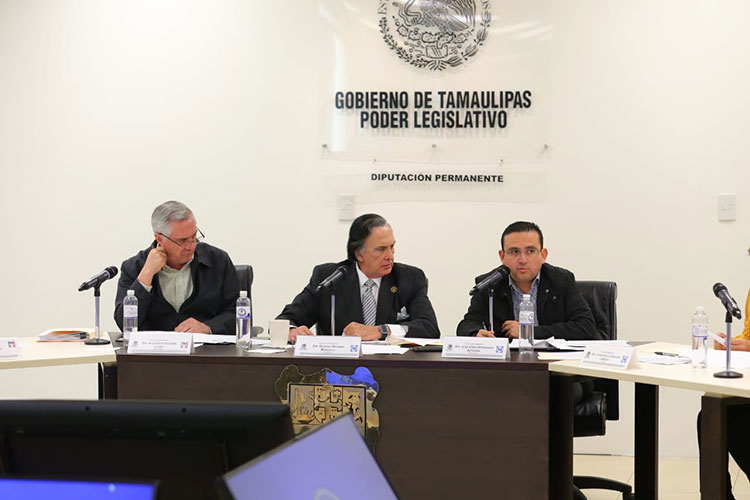 Frenan negocios a Oseguera y Nader en el Congreso